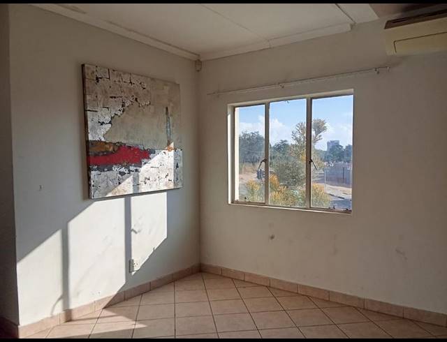 2 BEDROOM APARTMENT FOR SALE IN HALFWAY GARDENS